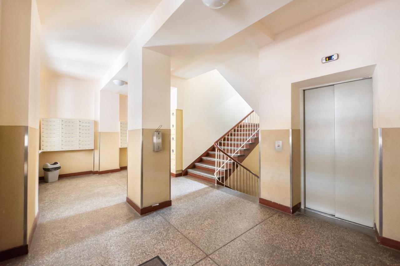 Plac Zbawiciela 3-Bedroom Apartment Варшава Екстер'єр фото