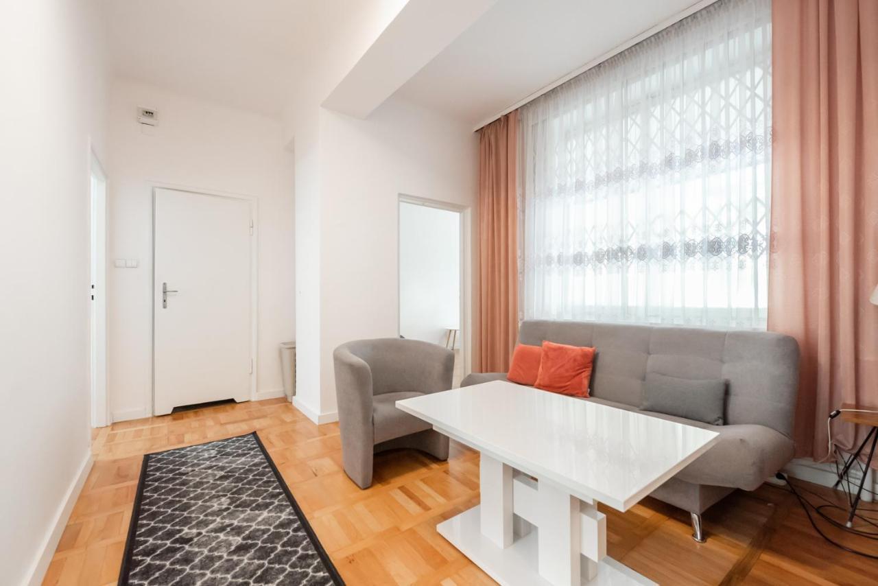 Plac Zbawiciela 3-Bedroom Apartment Варшава Екстер'єр фото